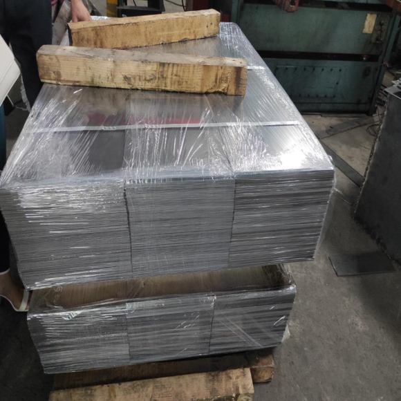 Gia công thép bản mã